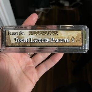 Tooth Lacquer Alcohol Activated Palette 1 - Brown